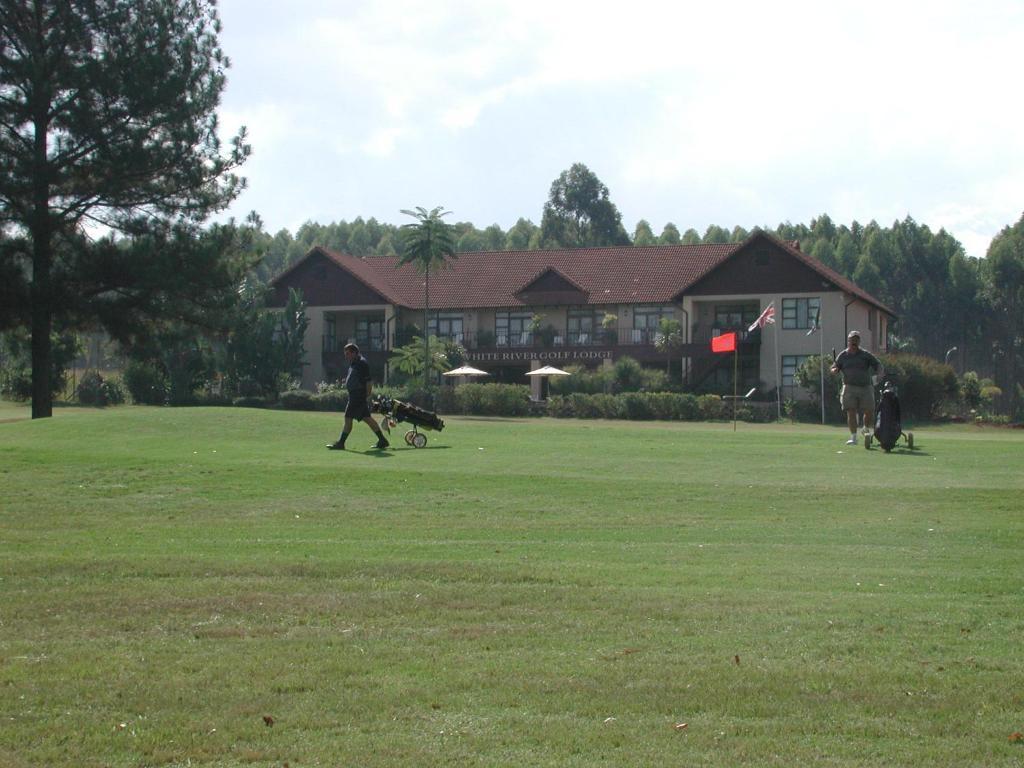 White River Golf Lodge Exteriör bild